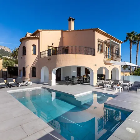 Villa Ausina By Abahana